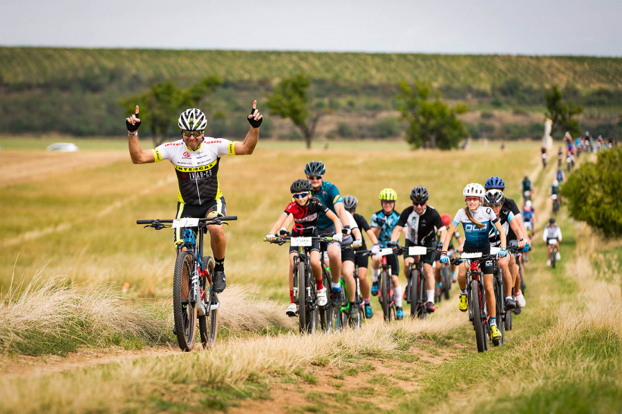 Znojmo Burčák Tour Kooperativy: Cyklistický festival s autogramiádou olympijského vítěze Martina Fuksy